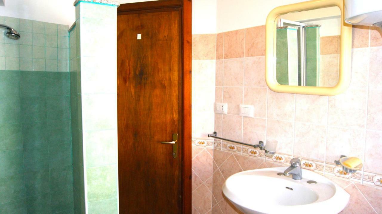 Apartment Romina Tergu Buitenkant foto