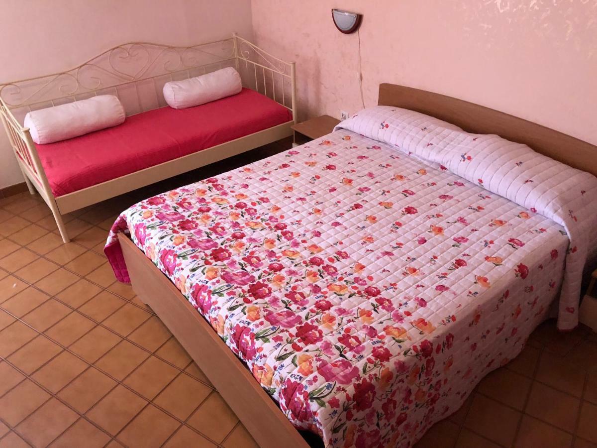Apartment Romina Tergu Buitenkant foto